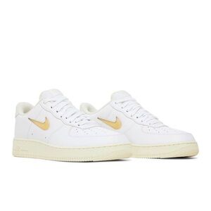 Nike Air Force 1 Low '07 "Jewel Pale Vanilla" DC8894-100 Size 9 NEW